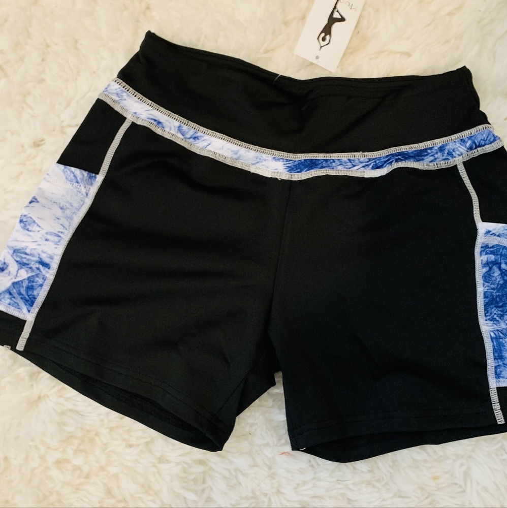 Black & blue abstract pocket bike shorts